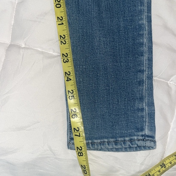 Gap Women's Blue Distressed Jeans size 6 - Picture 4 of 9